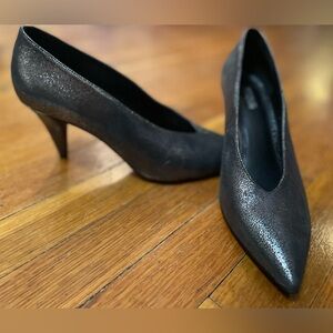 MICHAEL Michael Kors Lizzy Metallic Black Mid Pump 8M LIKE NEW EUC